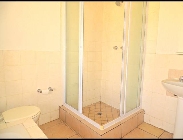 1 BEDROOM APARTMENT FOR SALE IN WILLOWBROOK